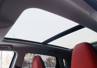 Подержанный автомобиль Changan UNI-S 2024 года (16 фото)