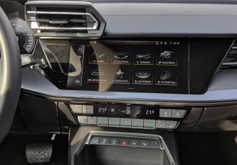 Новый Audi A3 Hatchback 2025 (11 фото)