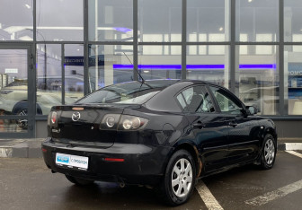 Подержанный автомобиль Mazda 3 Sedan 2008 года (5 фото)