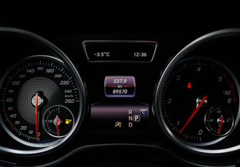 Подержанный автомобиль Mercedes-Benz GLE 2017 года (36 фото)