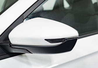 Подержанный автомобиль Geely Emgrand 2023 года (12 фото)