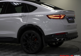 Подержанный автомобиль Geely Tugella 2023 года (26 фото)