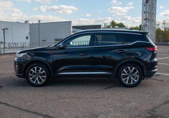 Подержанный автомобиль Chery Tiggo 7 Pro Max 2022 года (8 фото)