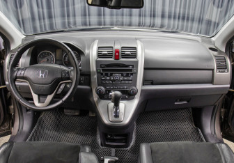 Подержанный автомобиль Honda CR-V 2012 года (12 фото)