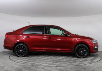 Подержанный автомобиль Skoda Rapid Liftback 2020 года (4 фото)
