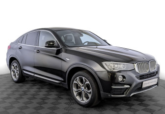 Подержанный автомобиль BMW X4 2018 года (3 фото)