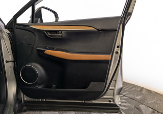 Подержанный автомобиль Lexus NX 2018 года (25 фото)