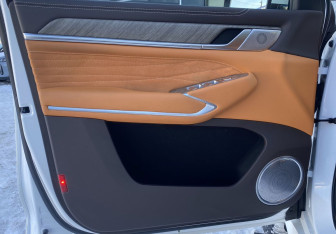 Подержанный автомобиль Tank 500 2023 года (11 фото)