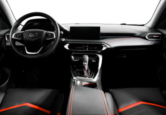 Подержанный автомобиль Kaiyi E5 2023 года (10 фото)