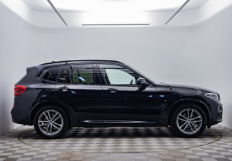 Подержанный автомобиль BMW X3 2019 года (4 фото)