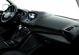 Подержанный автомобиль Ford Kuga 2016 года (9 фото)