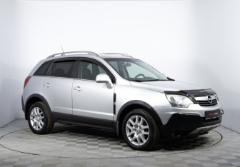 Подержанный автомобиль Opel Antara 2010 года (3 фото)