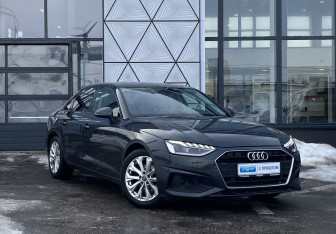 Подержанный автомобиль Audi A4 Sedan 2020 года (3 фото)