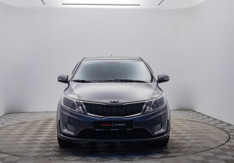 Подержанный автомобиль Kia Rio Sedan 2013 года (2 фото)