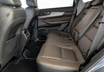 Подержанный автомобиль Chery Tiggo 8 Pro 2022 года (12 фото)