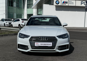 Подержанный автомобиль Audi A4 Sedan 2016 года (2 фото)
