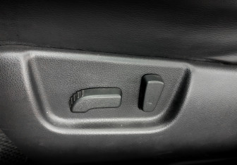 Подержанный автомобиль Nissan X-Trail 2014 года (21 фото)