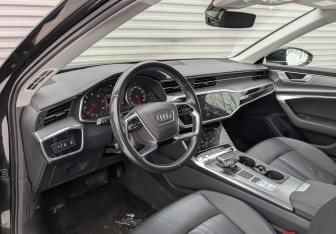 Подержанный автомобиль Audi A6 Sedan 2019 года (15 фото)