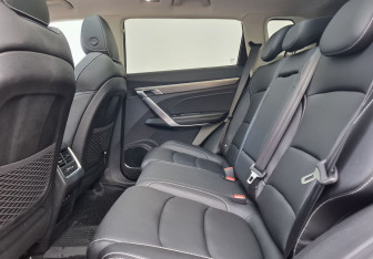 Подержанный автомобиль Geely Atlas Pro 2022 года (11 фото)