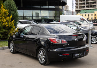 Подержанный автомобиль Mazda 3 Sedan 2012 года (5 фото)