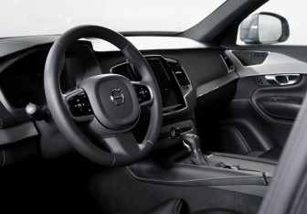 Подержанный автомобиль Volvo XC90 2019 года (14 фото)