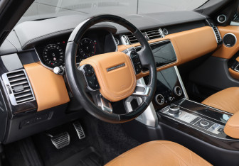Подержанный автомобиль Land Rover Range Rover 2019 года (15 фото)