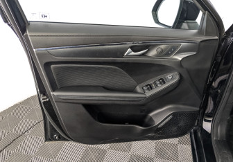 Подержанный автомобиль Haval Jolion 2023 года (19 фото)