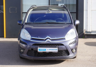 Подержанный автомобиль Citroen C4 Picasso 2011 года (2 фото)