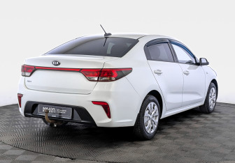 Подержанный автомобиль Kia Rio Sedan 2018 года (5 фото)