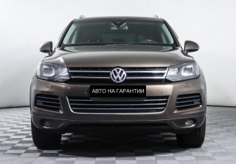 Подержанный автомобиль Volkswagen Touareg 2013 года (2 фото)