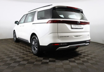 Новый Kia Carnival 2024 (4 фото)