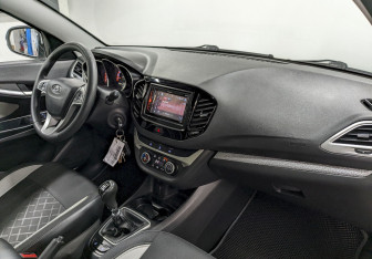 Подержанный автомобиль LADA (ВАЗ) Vesta Sedan 2019 года (19 фото)
