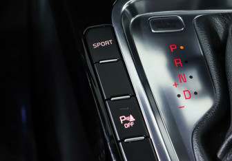 Подержанный автомобиль Kia Ceed Hatchback 2018 года (18 фото)