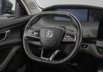 Подержанный автомобиль Changan UNI-K 2021 года (15 фото)