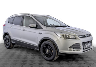 Подержанный автомобиль Ford Kuga 2016 года (3 фото)