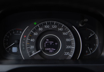 Подержанный автомобиль Honda CR-V 2013 года (9 фото)