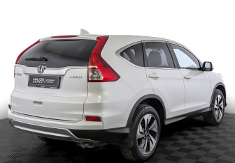 Подержанный автомобиль Honda CR-V 2015 года (5 фото)