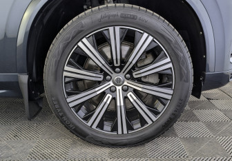 Подержанный автомобиль Volvo XC90 2021 года (12 фото)