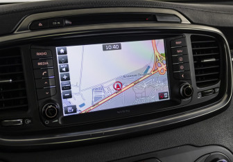 Подержанный автомобиль Kia Sorento 2017 года (19 фото)