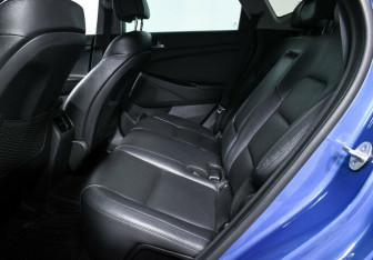 Подержанный автомобиль Hyundai Tucson 2015 года (11 фото)