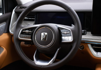 Подержанный автомобиль Tank 500 2023 года (15 фото)