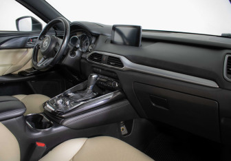Подержанный автомобиль Mazda CX-9 2018 года (9 фото)