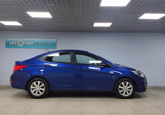 Подержанный автомобиль Hyundai Solaris Sedan 2011 года (4 фото)