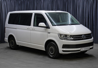 Подержанный автомобиль Volkswagen Caravelle 2019 года (3 фото)