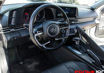 Новый Hyundai Elantra Sedan 2024 (14 фото)