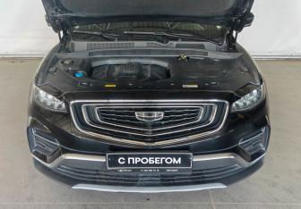Подержанный автомобиль Geely Atlas Pro 2023 года (18 фото)