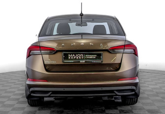 Подержанный автомобиль Skoda Rapid Liftback 2021 года (6 фото)
