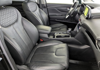 Подержанный автомобиль Hyundai Santa Fe 2018 года (25 фото)