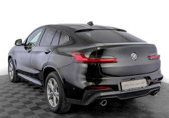 Подержанный автомобиль BMW X4 2020 года (7 фото)