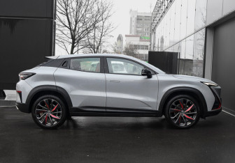 Подержанный автомобиль Changan UNI-T 2020 года (4 фото)